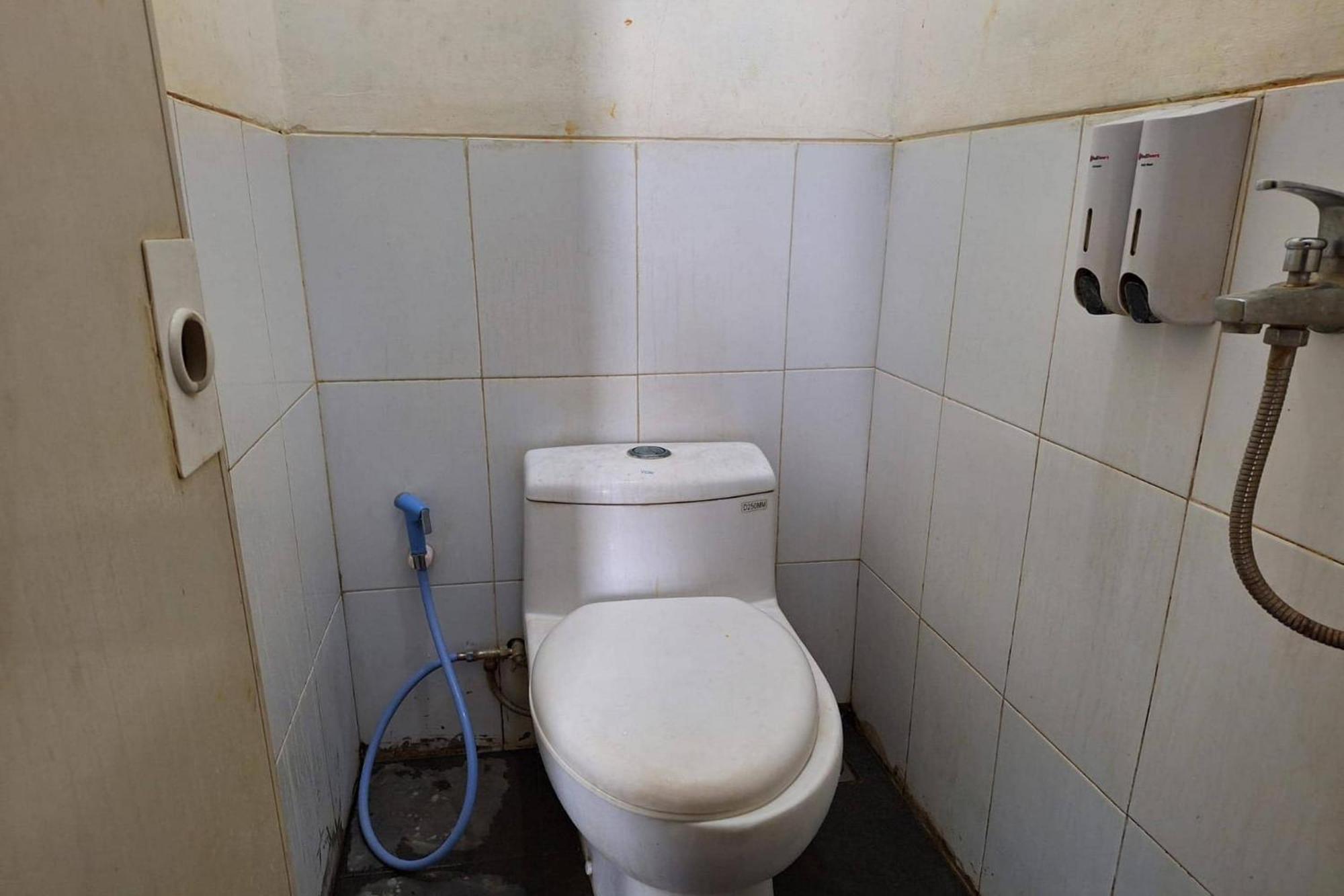 Oyo 93584 Rukotel South Tangerang Kültér fotó