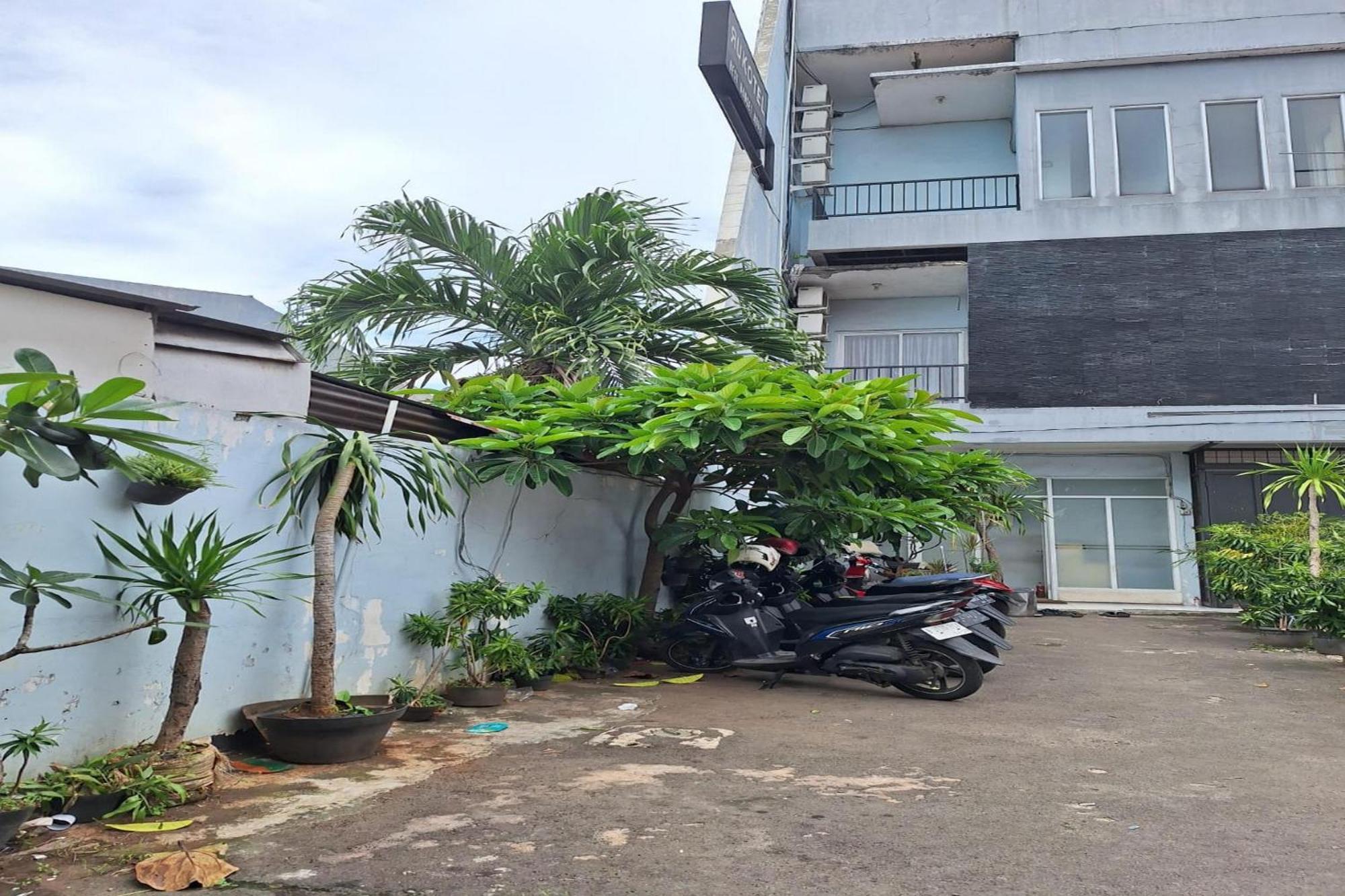 Oyo 93584 Rukotel South Tangerang Kültér fotó